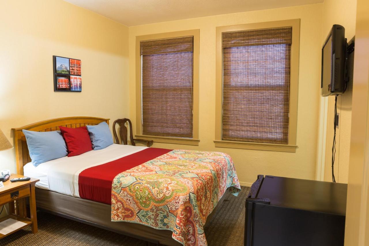 Hotel Cathlamet Extérieur photo